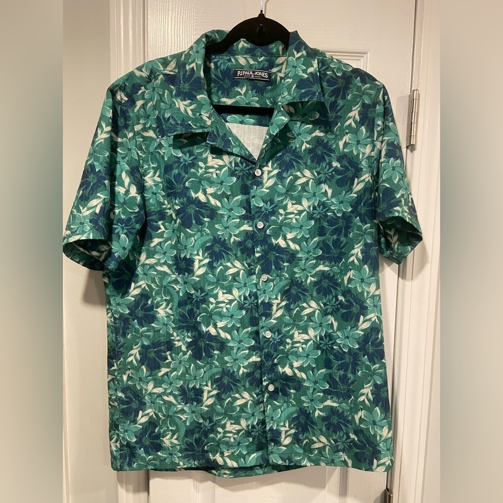 Paul Jones Mens Size M Hawaiian Short Sleeve Button Down Tropical Beach Shirt